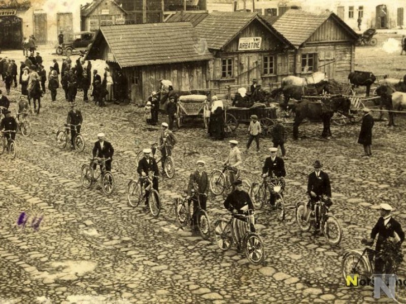 Piliečių (J. Basanavičiaus) aikštė. 1925 m. Paveikslėlis 1